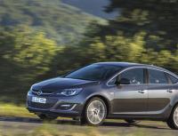 ក្បួនដង្ហែរក្បួន៖ ការធ្វើតេស្តប្រៀបធៀបនៃ Chevrolet Cruze, Ford Focus និង Opel Astra Transmission និងម៉ាស៊ីន